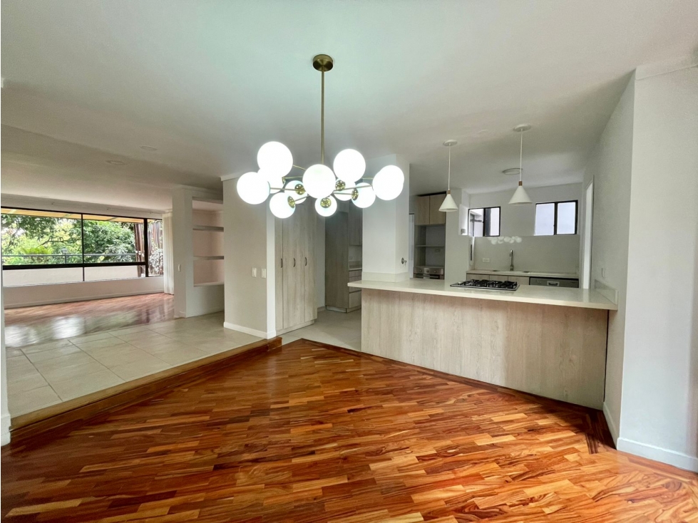 APARTAMENTO EN ARRIENDO CERCA AL TESORO MEDELLIN — foto 5