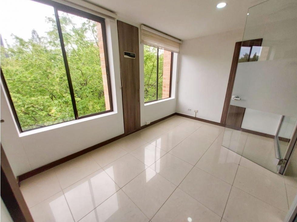 Arriendo oficina en C Empresarial sector Milla de oro el Poblado — foto 5