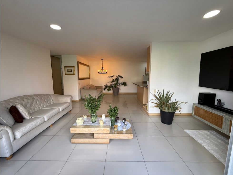 BAJO DE PRECIO AMPLIO Y HERMOSO APARTAMENTO EN SABANETA — foto 4