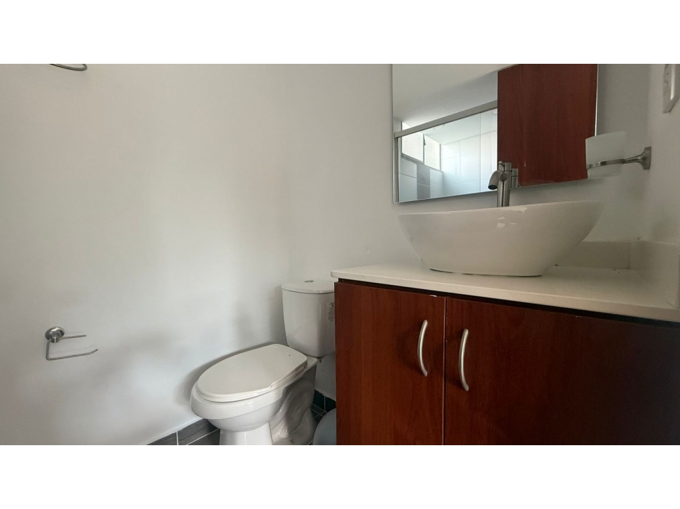 BAJO DE PRECIOAPARTAMENTO LOS BERNAL — foto 4