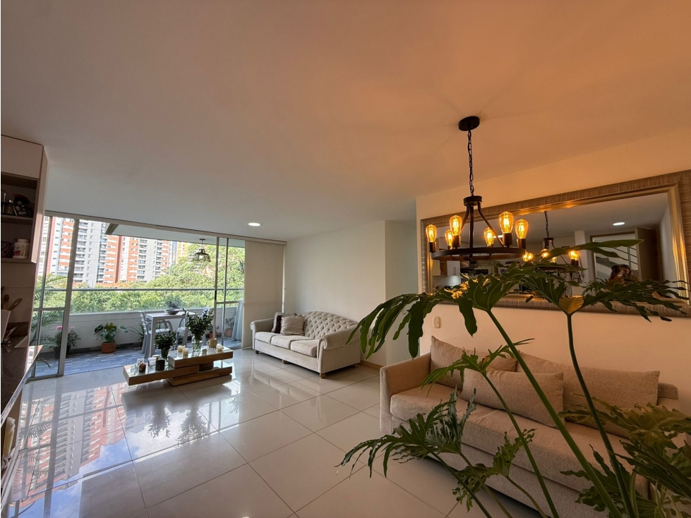 BAJO DE PRECIO AMPLIO Y HERMOSO APARTAMENTO EN SABANETA — foto 2