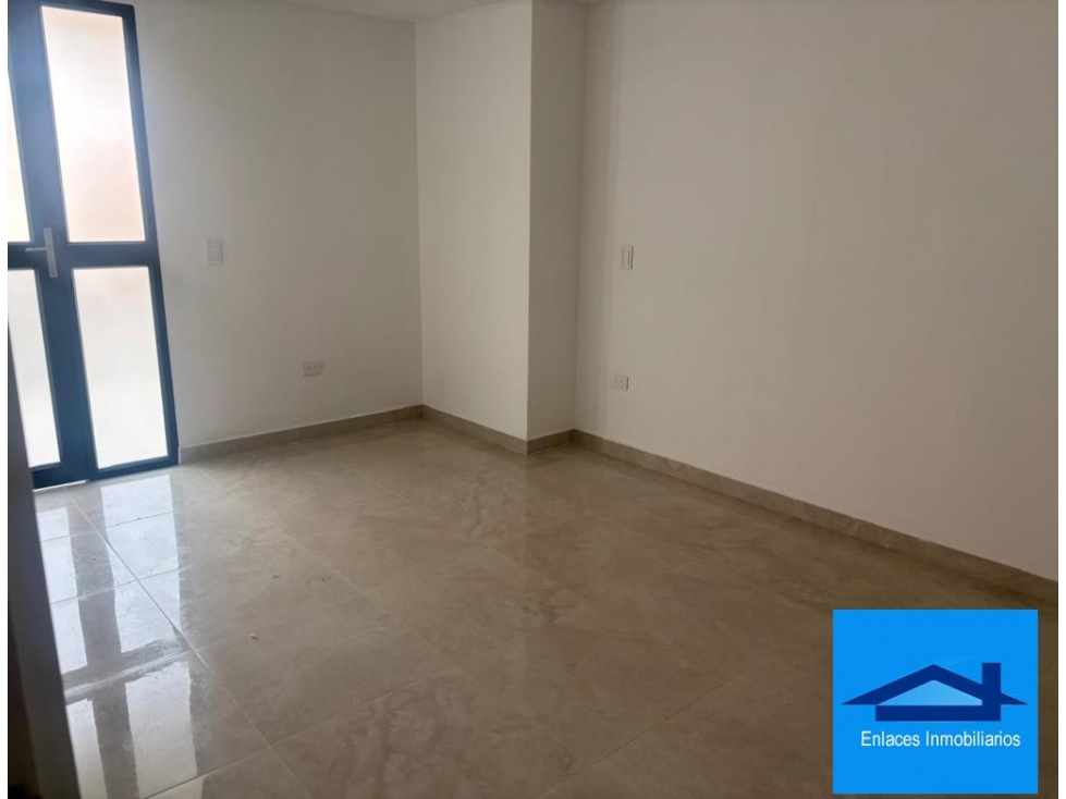 Venta De Apartamento La Castellana Medellin — foto 2