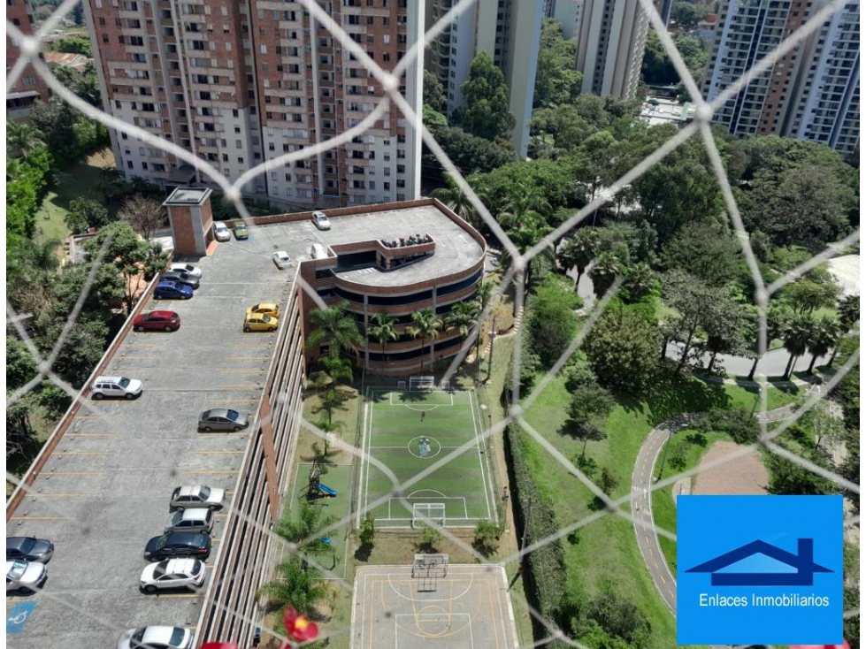 Venta De Apartamento En La Loma De Los Bernal, Medellin — foto 3