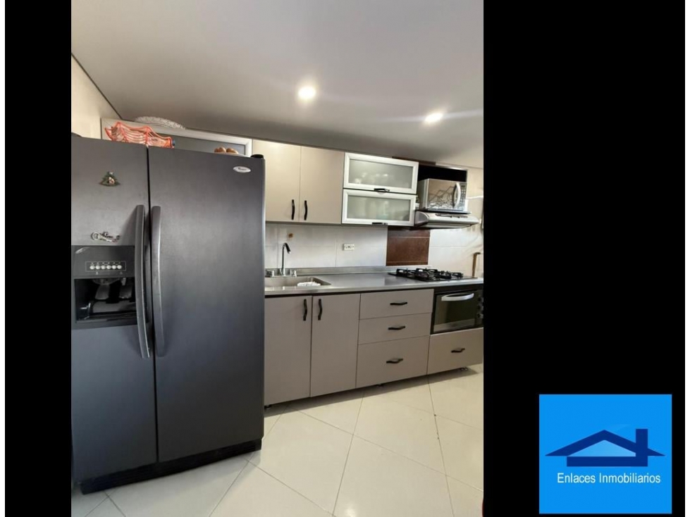 Venta De Apartamento En La Loma De Los Bernal, Medellin — foto 5