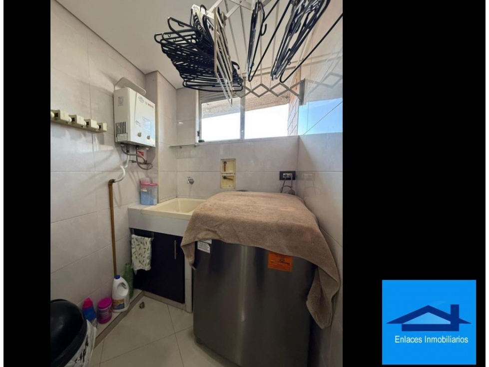 Venta De Apartamento En La Loma De Los Bernal, Medellin — foto 6