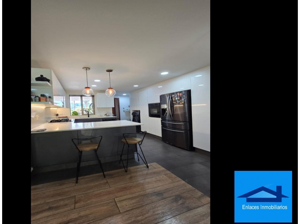 Venta De Apartamento En La Loma De Los Benedictinos, Envigado — foto 6