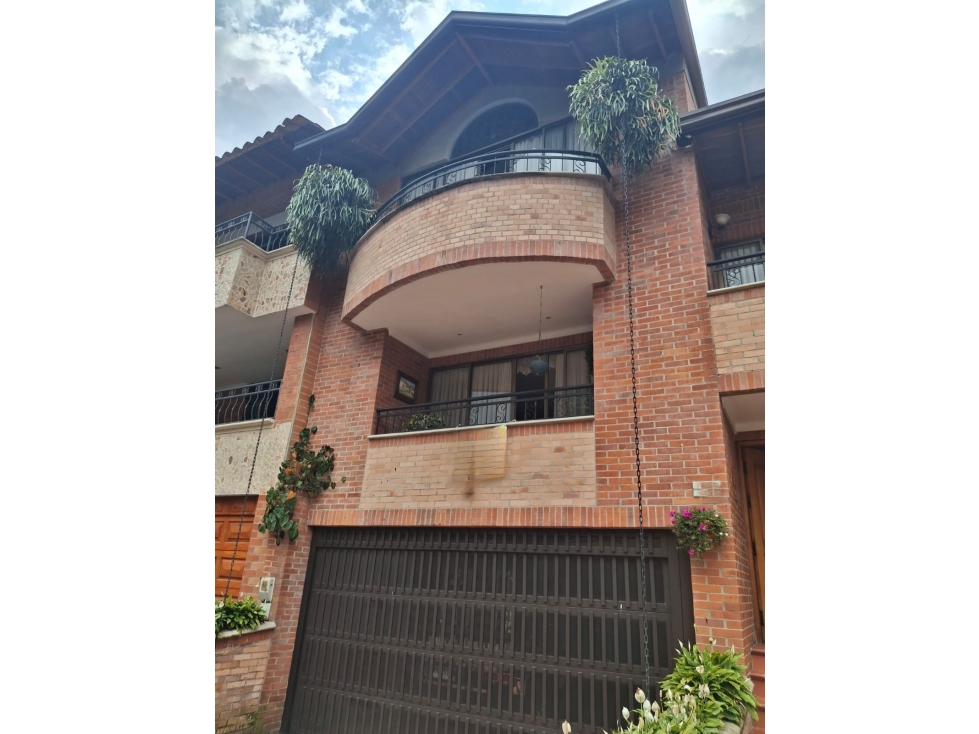 Venta De Casa En La Loma De San Jose, Sabaneta