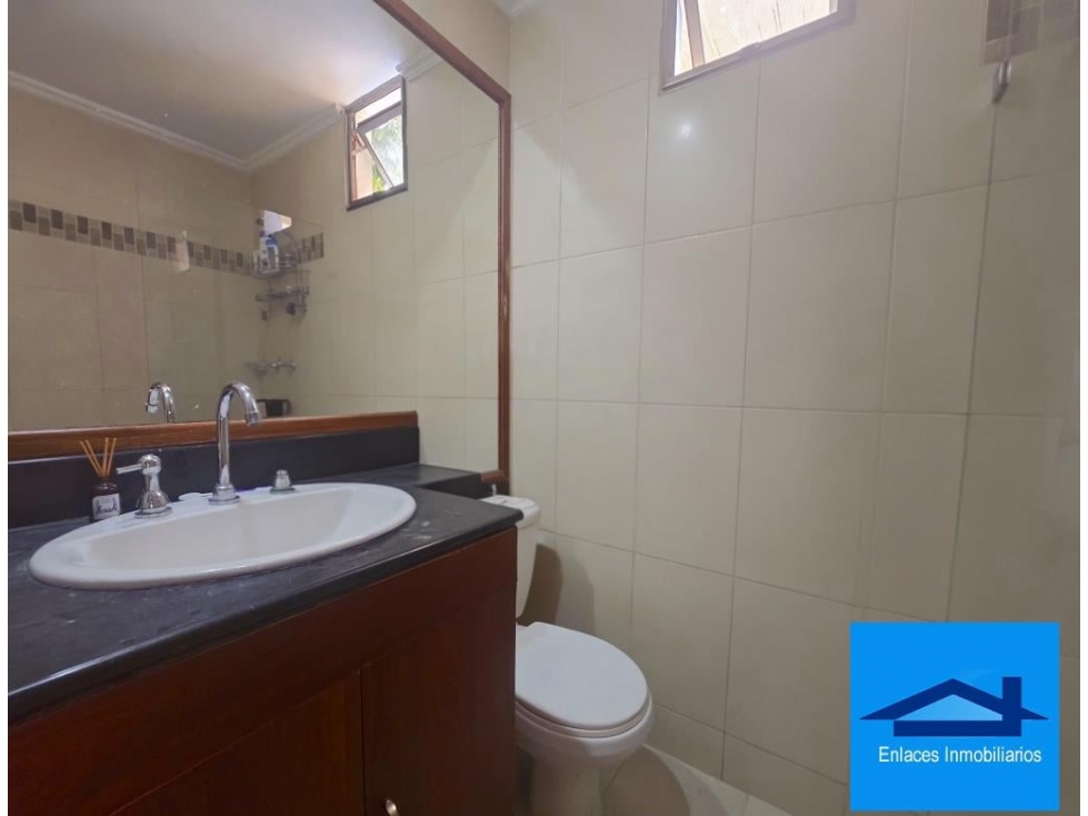 Venta De Apartamento En La Loma De Los Bernal, Medellin — foto 6