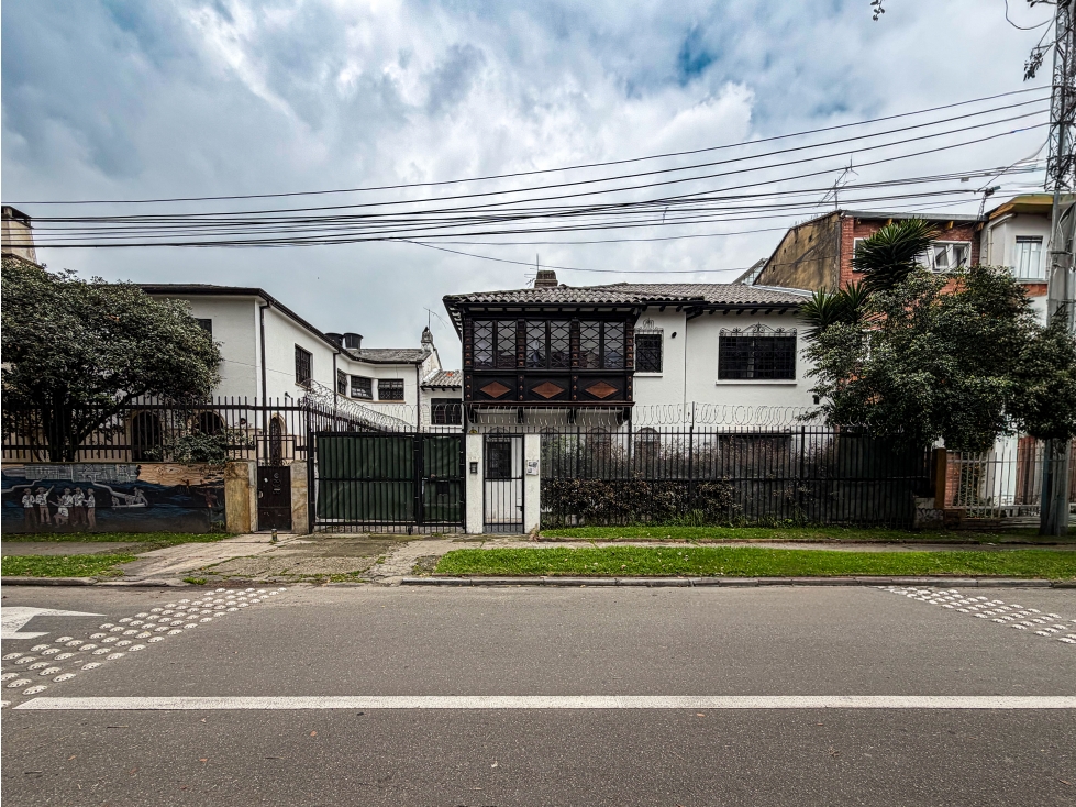 VENTA Casa de Interés Cultural en Teusaquillo, Bogotá