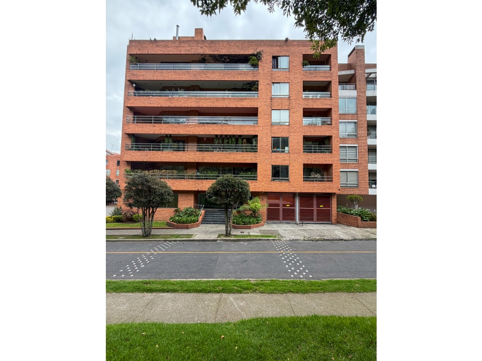 VENTA/ARRIENDO Apartamento en Chico Reservado, Bogotá — foto 2