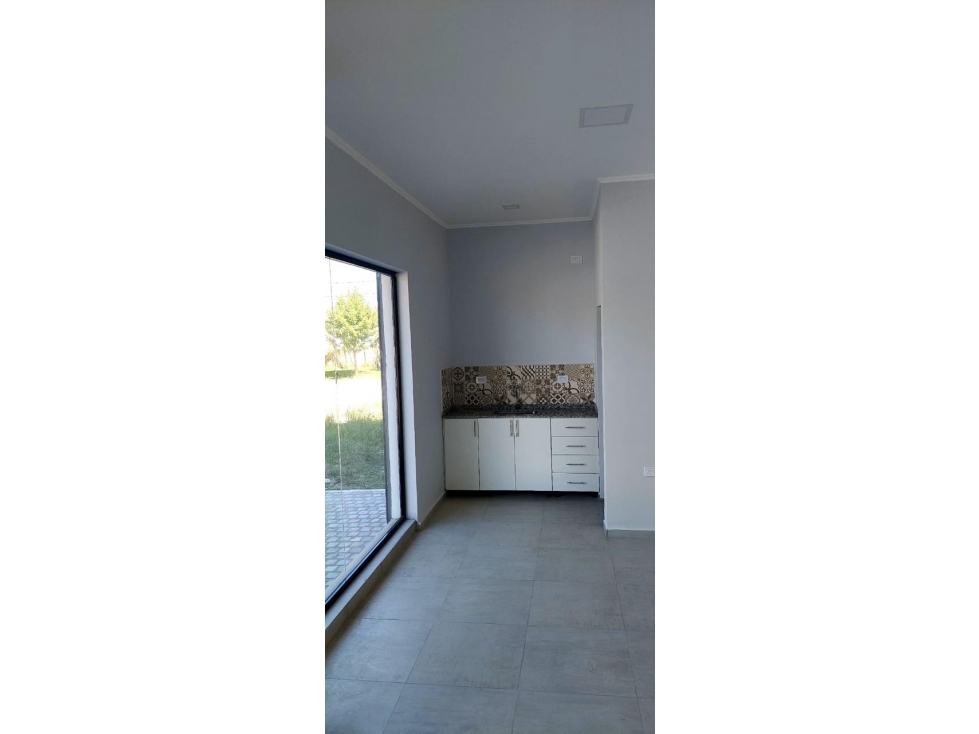LOCAL COMERCIAL A ESTRENAR - 4