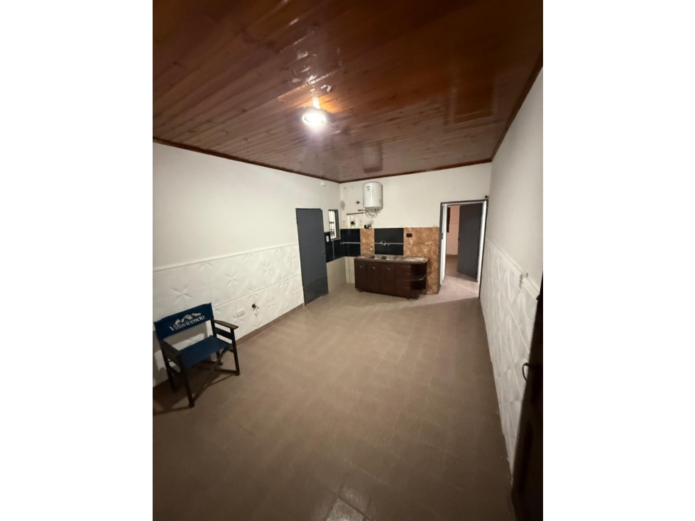 CASA EN ALQUILER - VENTA - 4