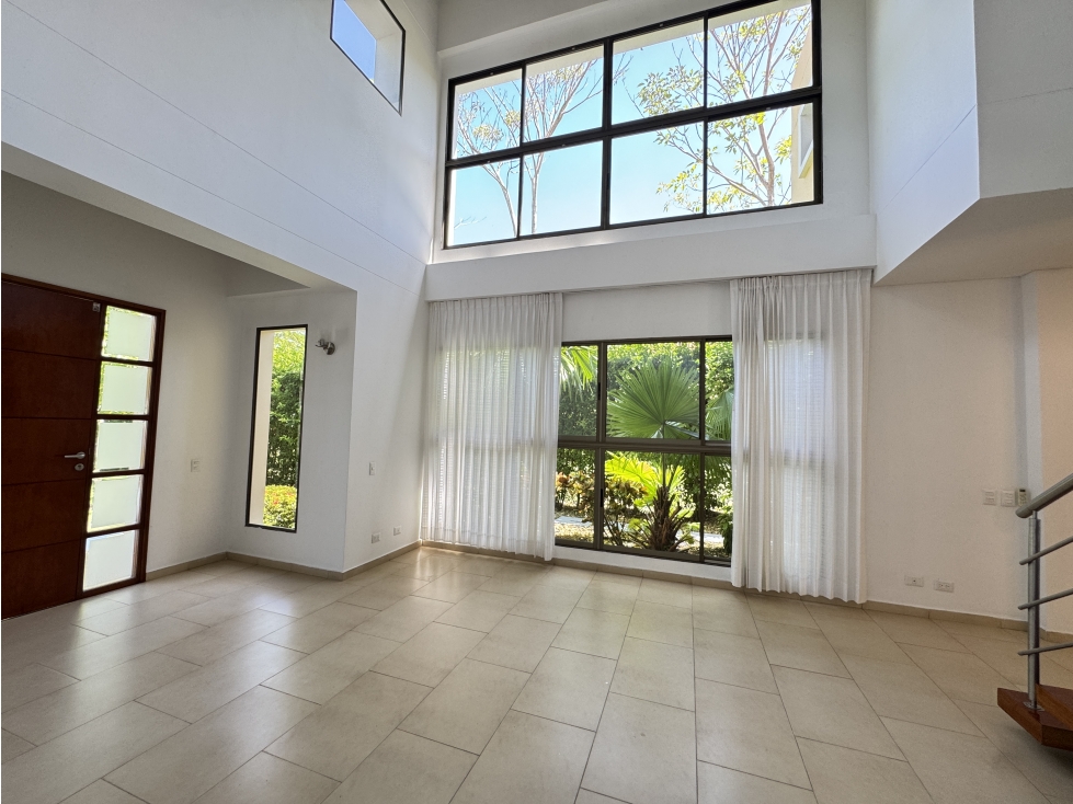 VENTA CASA 2 NIVELES EN CONDOMINIO TERRANOVA ZONA NORTE CARTAGENA — foto 2