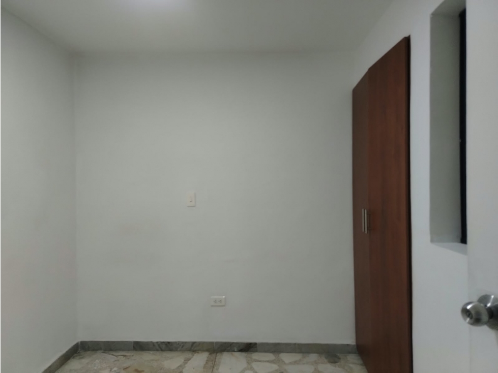 APARTAMENTO EN RENTA EN EL SECTOR DE LA FLORESTA — foto 6