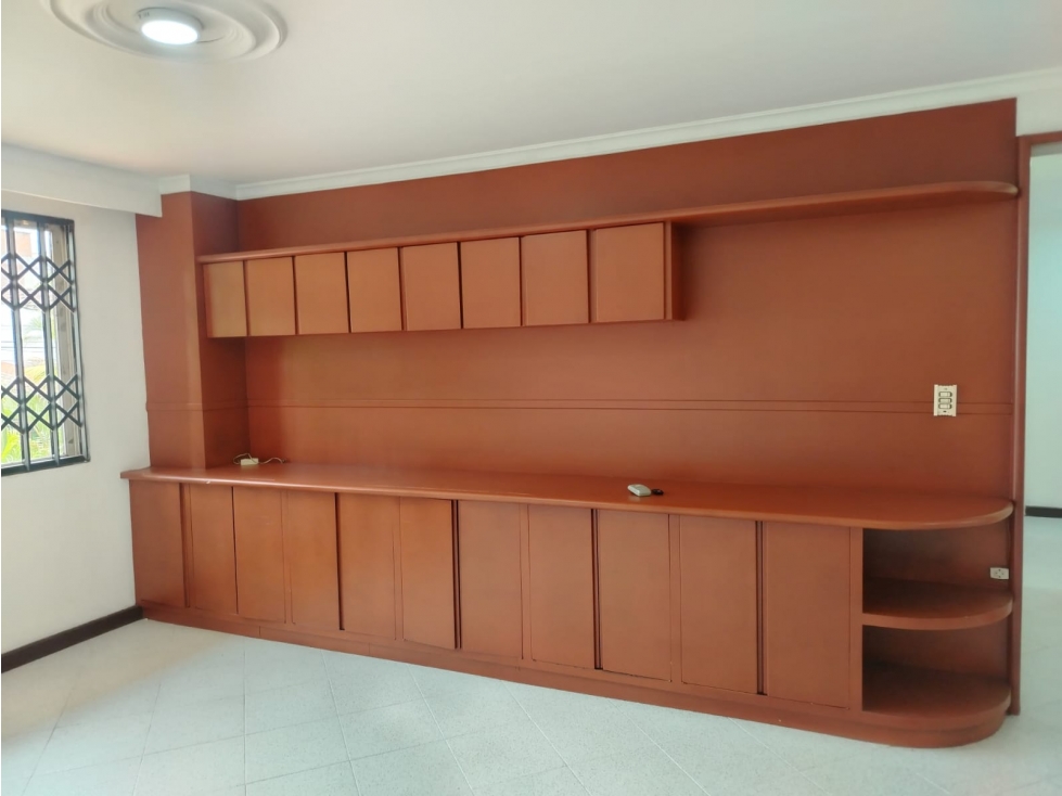 APARTAMENTO EN RENTA EN EL SECTOR DE LA CASTELLANA — foto 3