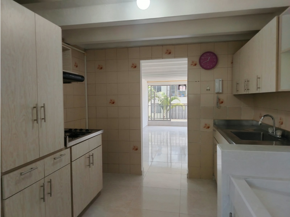 APARTAMENTO EN ARRIENDO SECTOR SAN JAVIER — foto 5