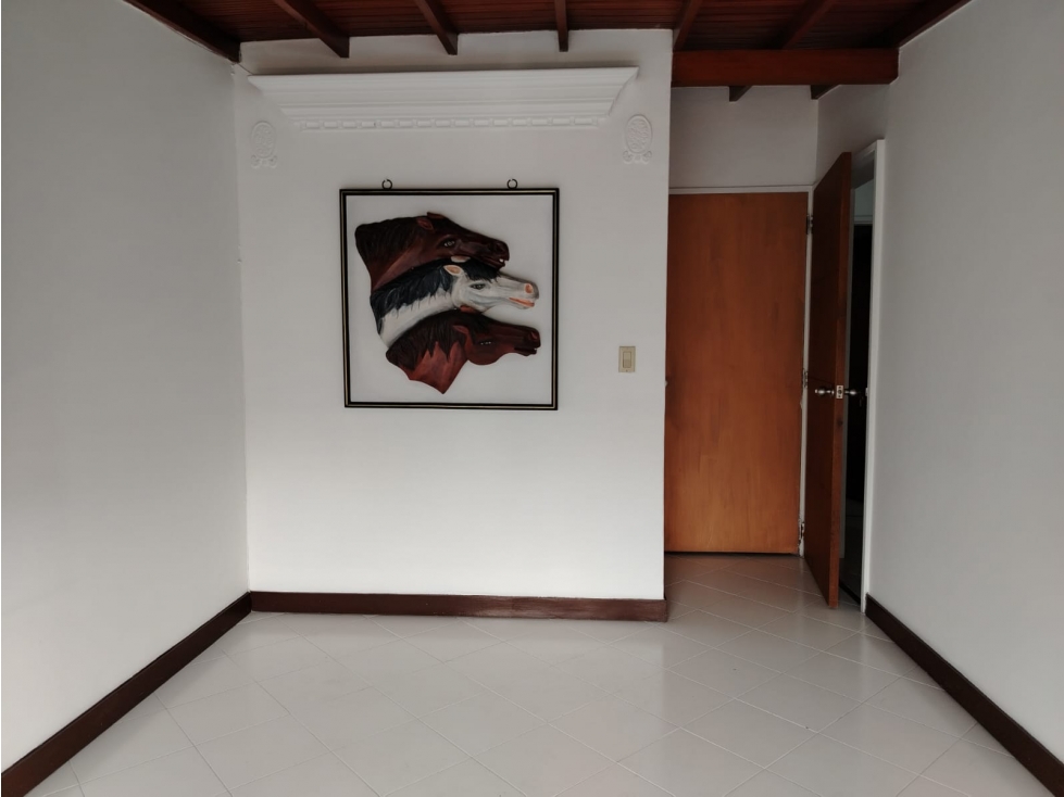 CASA EN RENTA EN EL SECTOR DE ESTADIO