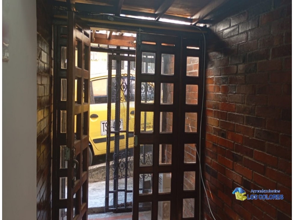 APARTAMENTO EN RENTA EN EL SECTOR DE ROBLEDO — foto 6