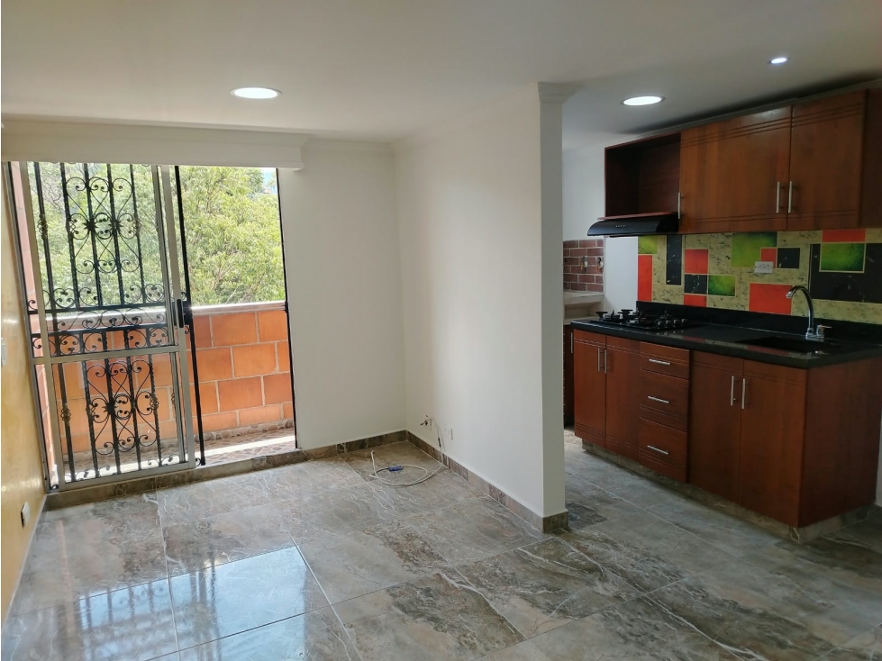 APARTAMENTO EN RENTA EN EL SECTOR DE ROBLEDO — foto 3