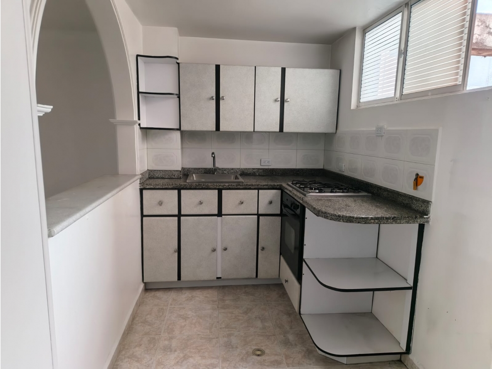 APARTAMENTO EN RENTA EN EL SECTOR DE LOS COLORES — foto 4