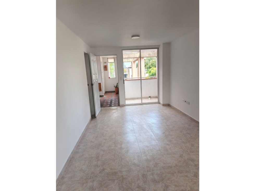 APARTAMENTO EN RENTA EN EL SECTOR DE LOS COLORES