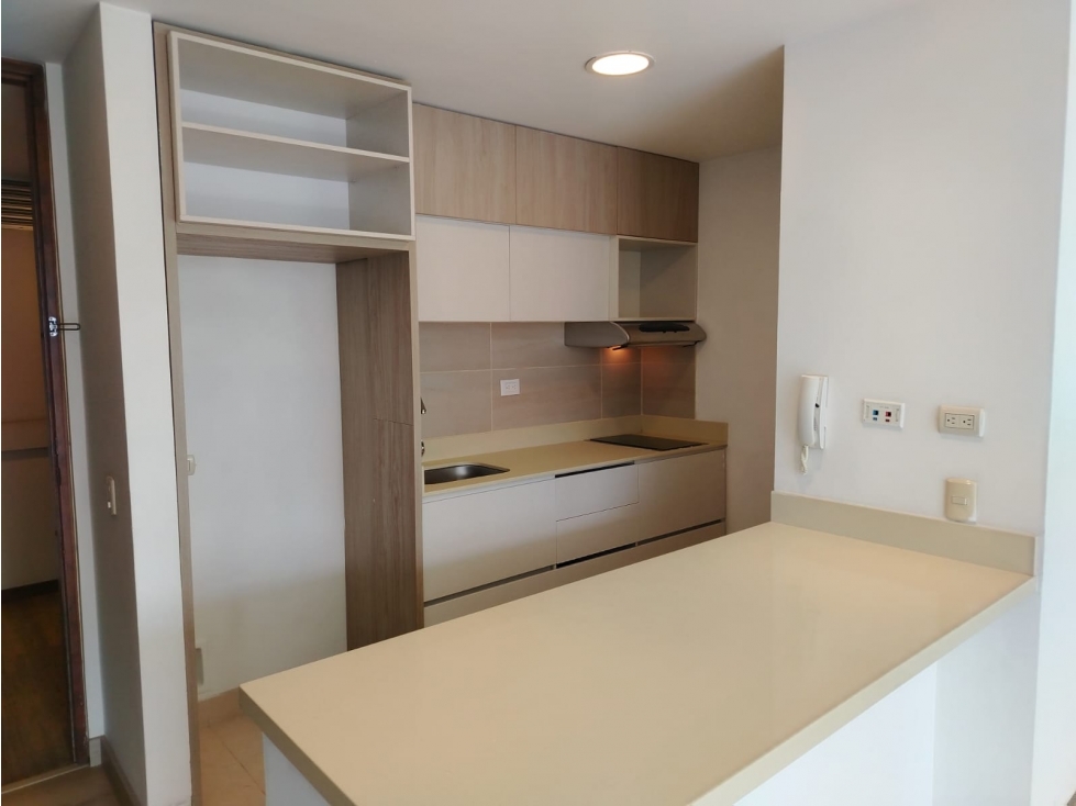 APARTAESTUDIO EN RENTA EN EL SECTOR DE EL POBLADO — foto 2