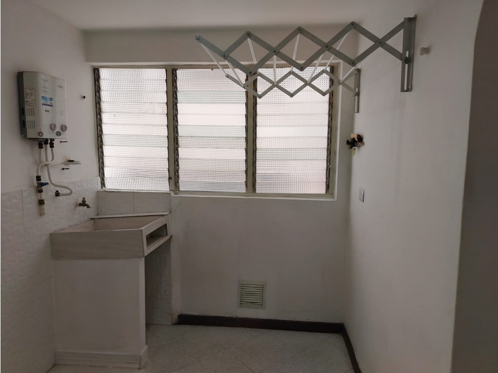 APARTAMENTO EN RENTA EN EL SECTOR DE LA CASTELLANA — foto 6