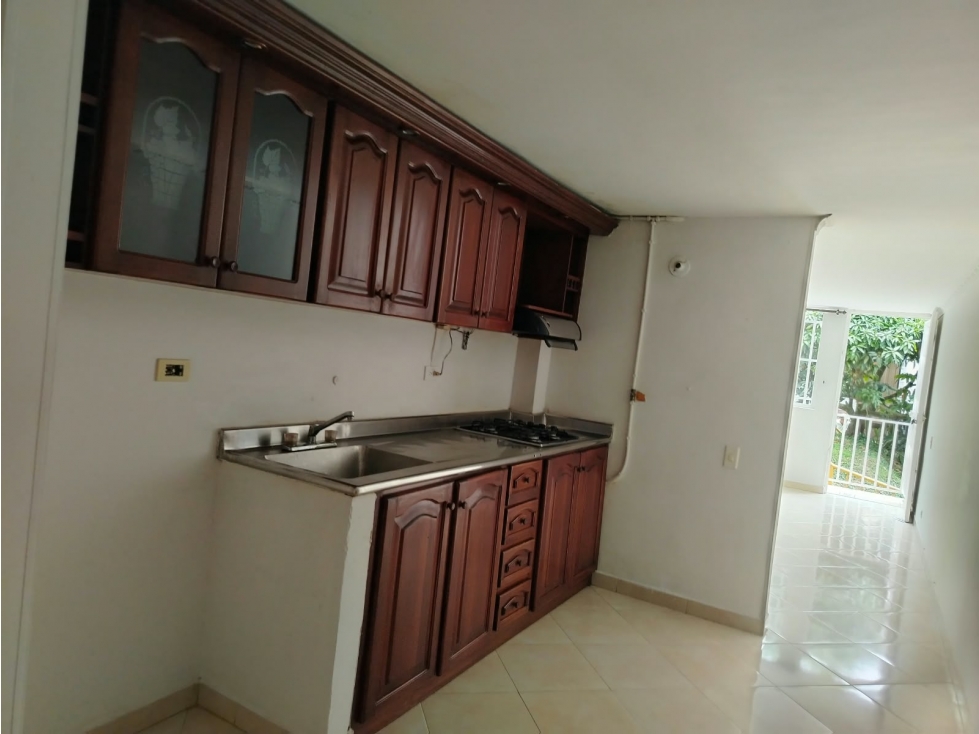 APARTAMENTO EN RENTA EN EL SECTOR DE ROBLEDO — foto 3