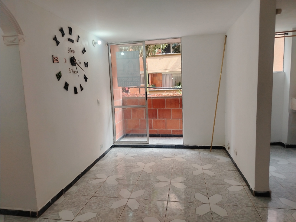 APARTAMENTO EN ARRIENDO SECTOR ROBLEDO LA AURORA — foto 2