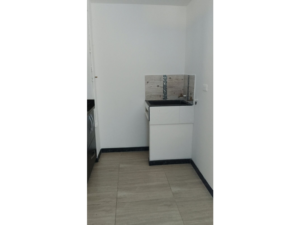 APARTAMENTO EN ARRIENDO ROBLEDO — foto 2