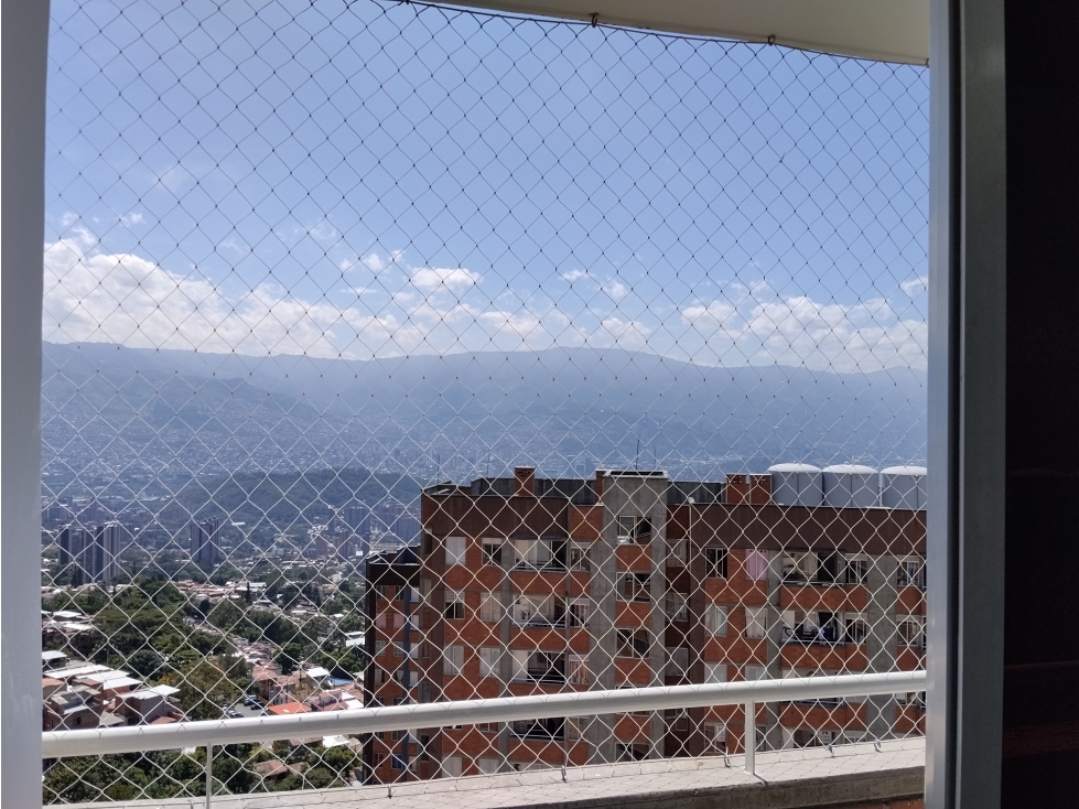 APARTAMENTO EN ARRIENDO SECTOR ROBLEDO LA AURORA — foto 2