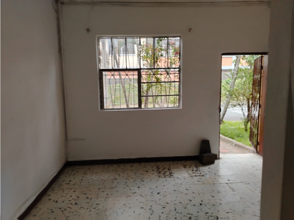CASA COMERCIAL EN EL SECTOR DE CALASANZ — foto 3