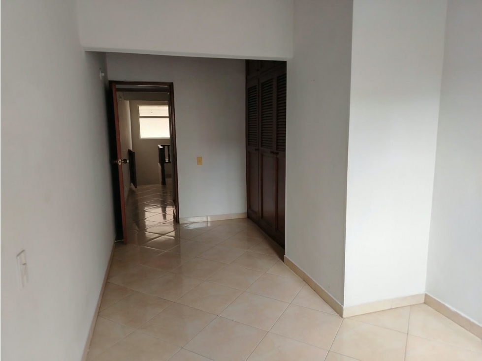APARTAMENTO EN RENTA EN EL SECTOR DE ROBLEDO — foto 6
