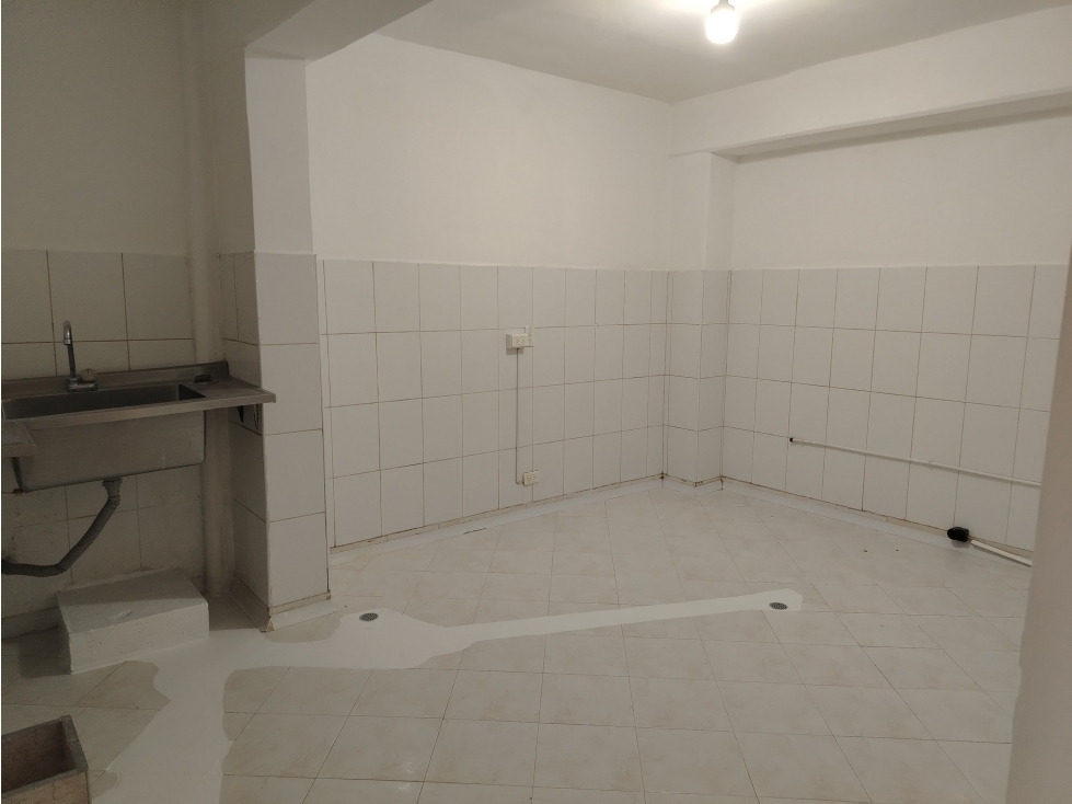 LOCAL EN ARRIENDO SECTOR ESTADIO — foto 4
