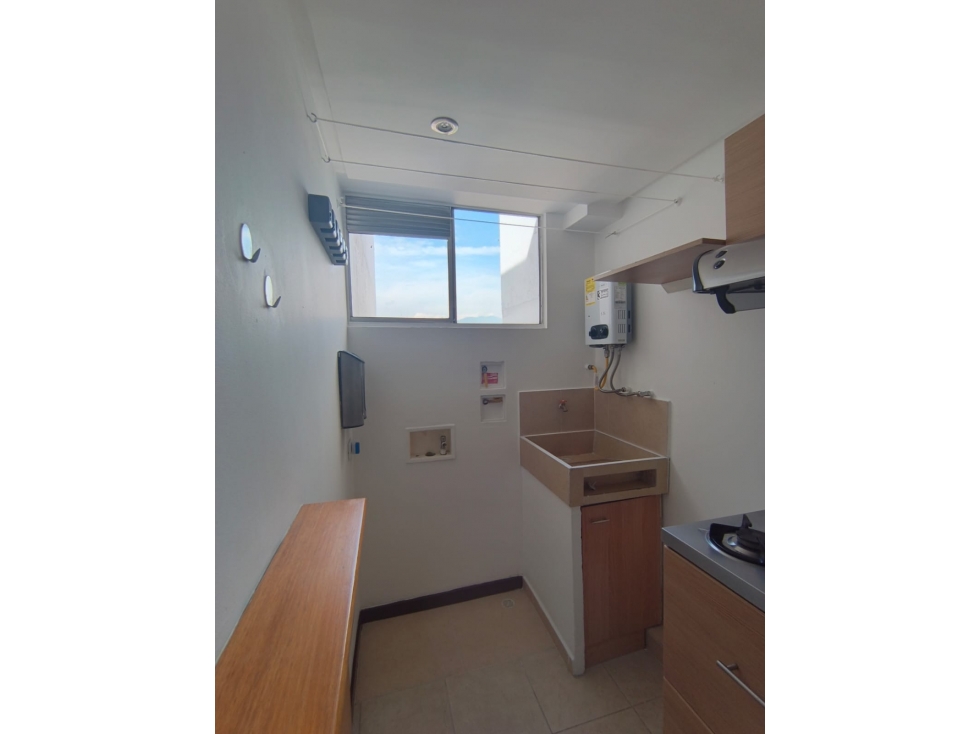 APARTAMENTO EN RENTA EN EL SECTOR DE LOS COLORES — foto 6