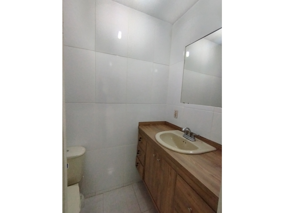 LOCAL COMERCIAL OFICINAS EN ARRIENDO SECTOR SAN DIEGO — foto 4