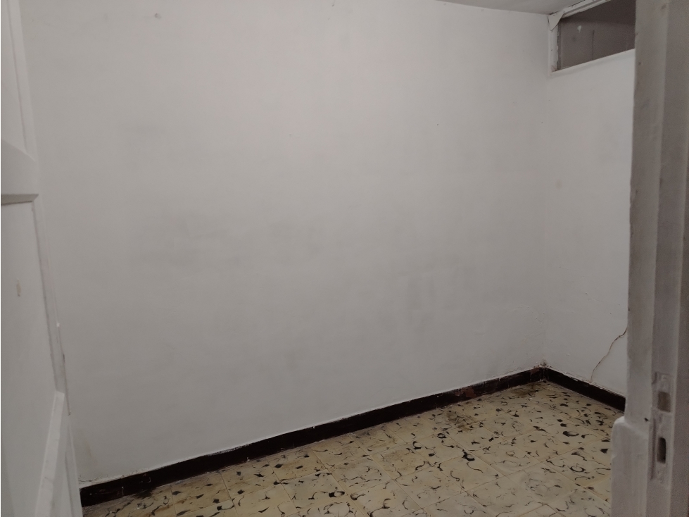 CASA COMERCIAL EN EL SECTOR DE CALASANZ — foto 5