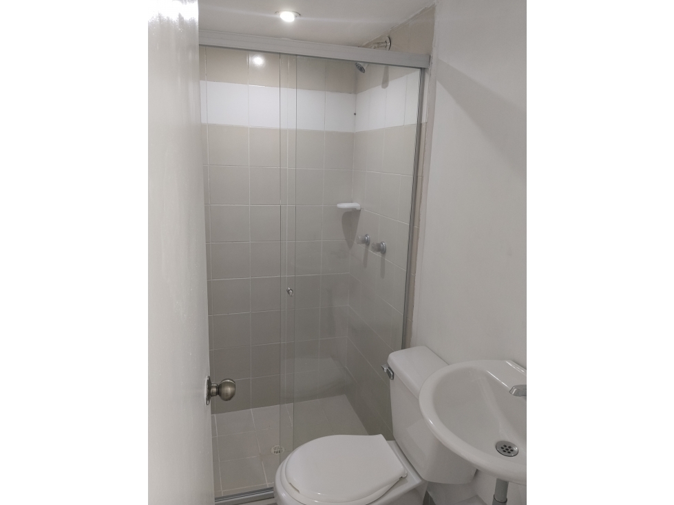 APARTAMENTO EN ARRIENDO SECTOR LOS COLORES — foto 5