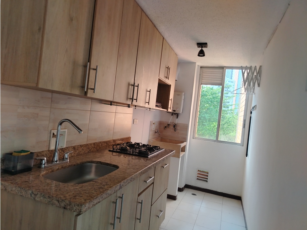 APARTAMENTO EN ARRIENDO SECTOR LOMA DEL INDIO — foto 6