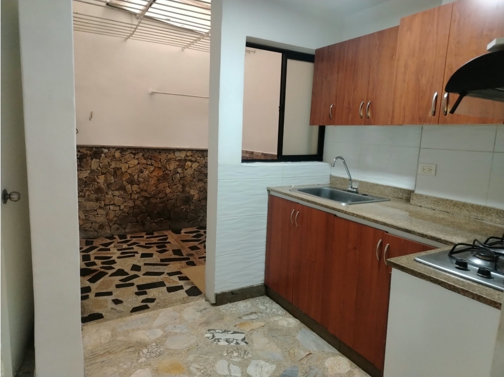 APARTAMENTO EN RENTA EN EL SECTOR DE LA FLORESTA — foto 2