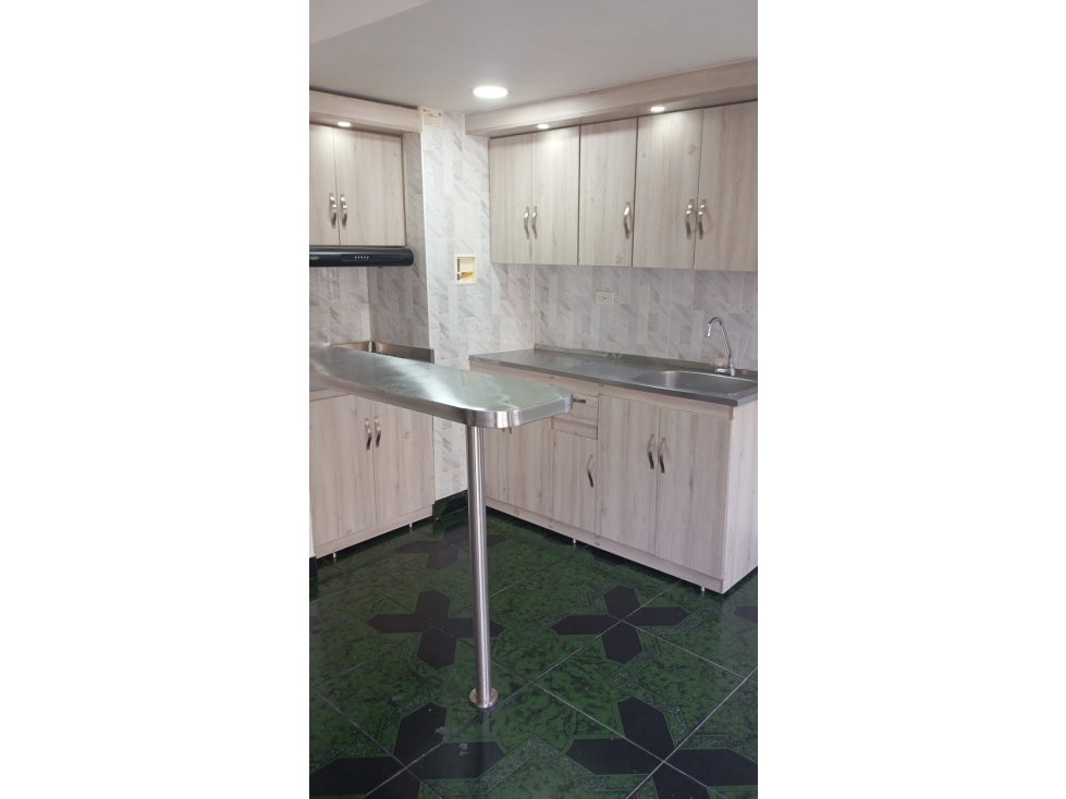APARTAMENTO EN RENTA EN EL SECTOR DE ROBLEDO — foto 3