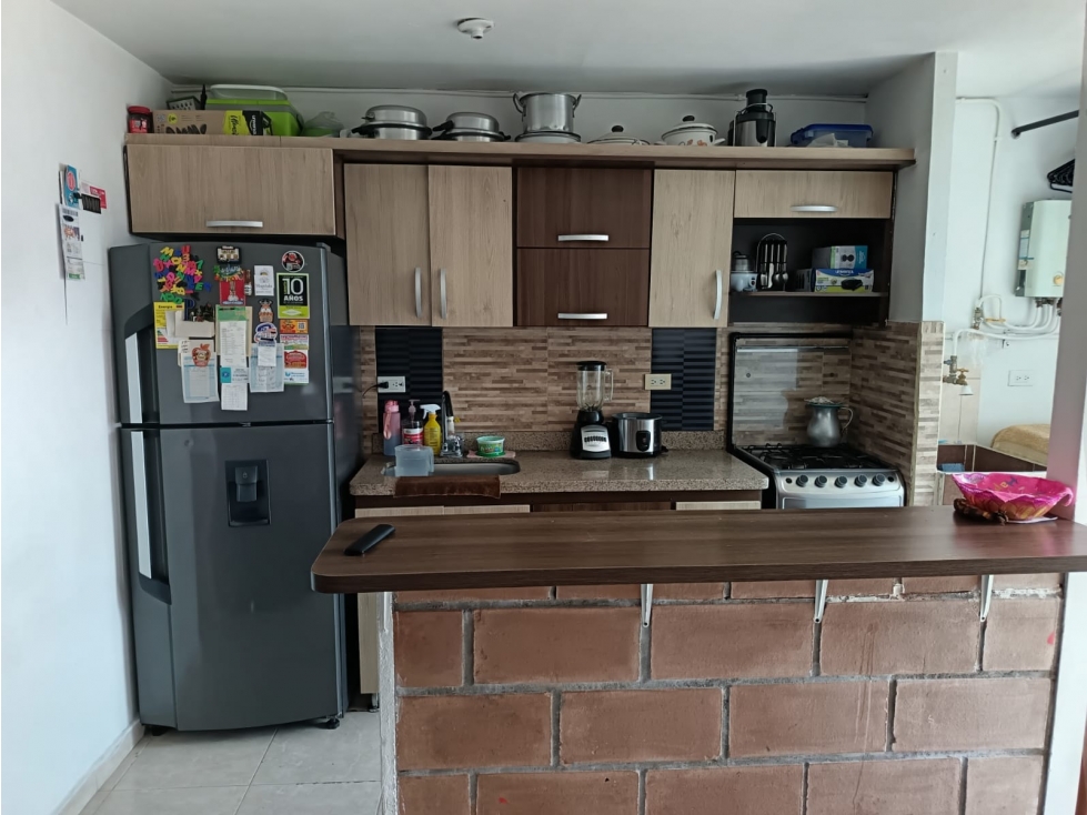 APARTAMENTO EN VENTA SECTOR ROBLEDO — foto 3