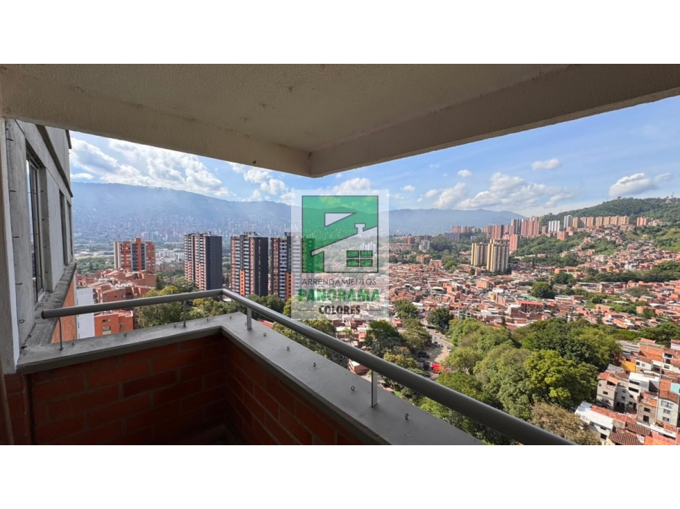 APARTAMENTO EN ARRIENDO SECTOR LOMA DE LOS BERNAL — foto 2