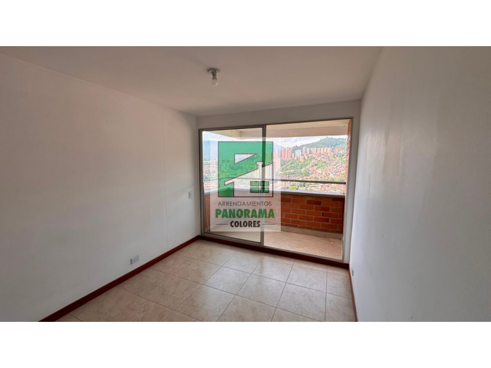 APARTAMENTO EN ARRIENDO SECTOR LOMA DE LOS BERNAL — foto 3
