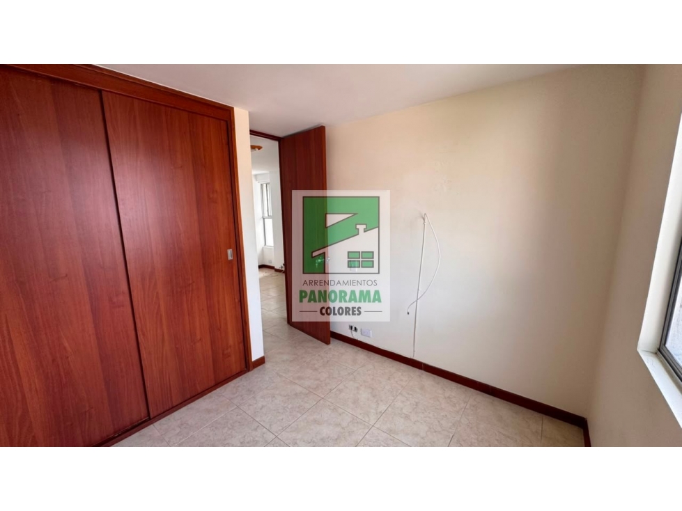 APARTAMENTO EN ARRIENDO SECTOR LOMA DE LOS BERNAL — foto 6