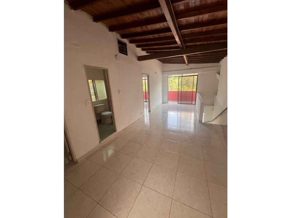 APARTAMENTO EN ARRIENDO SECTOR MANRIQUE — foto 2