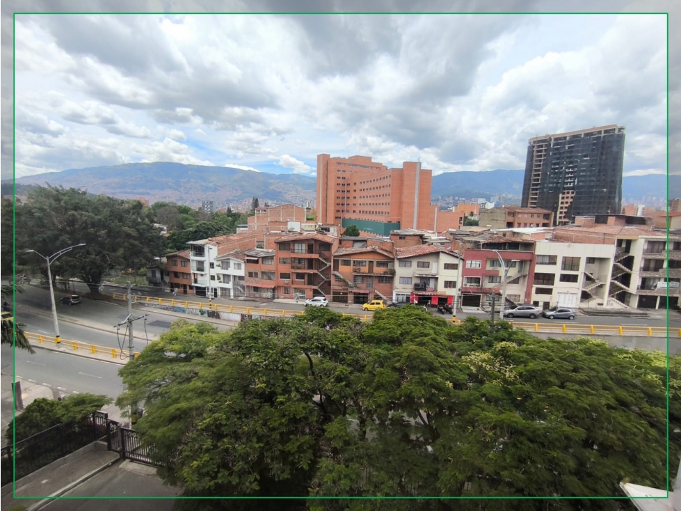 VENDO APARTAMENTO EN LA AMERICA