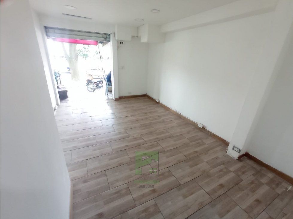 ARRIENDO LOCAL EN LAURELES - AV 80