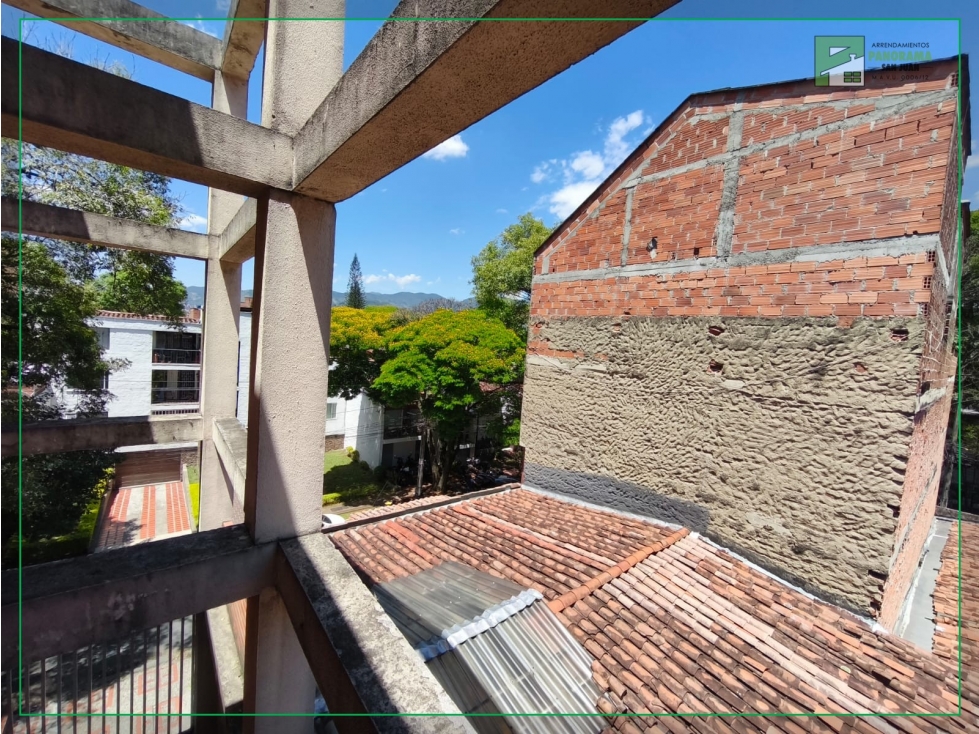ARRIENDO APARTAMENTO EN LOS COLORES