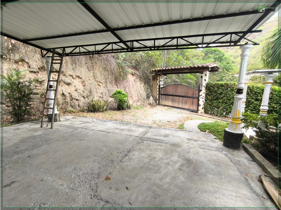 VENDO FINCA EN SAN JERÓNIMO